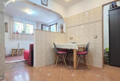 Apartament 2 camere, decomandat - zona Schei - 5