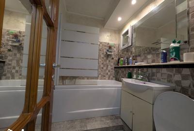 Apartament cu 3 camere semidecomandat în Central - 9