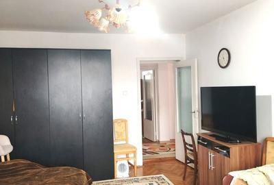 Apartament cu 3 camere decomandat în Sud - 7