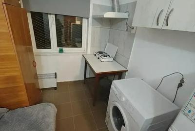 Garsonieră decomandată în Central - 1