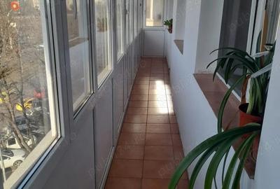 Apartament cu 3 camere decomandat în Giurgiului - 6