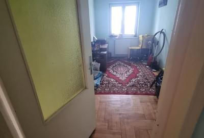 Zona Cora - 3 camere, etaj 3 - 10