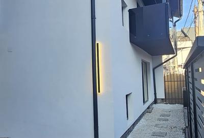 Casă individuală cu 4 camere cu Canalizare în Tineretului - 4