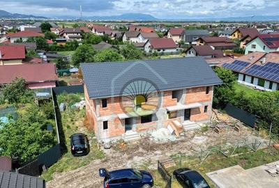 CASA  5 CAMERE IZVOR-TARLUNGENI - 22