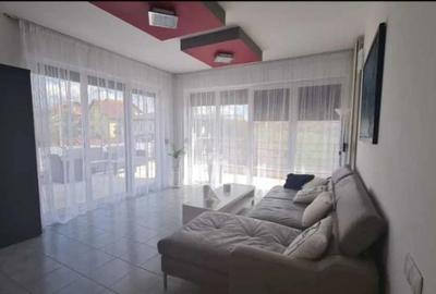 Apartament cu 2 camere decomandat, mobilat în Europa