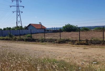 Teren de 1800 mp, în Schela - 8