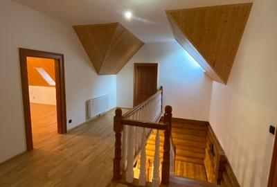 Casă individuală cu 6 camere cu Teren 20000 Mp în Panaci - 10