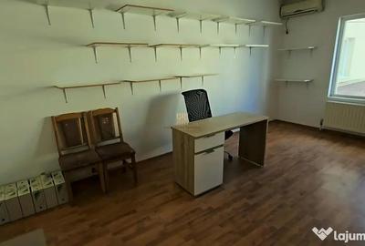 Spațiu comercial, de 24 mp, în Central - 5