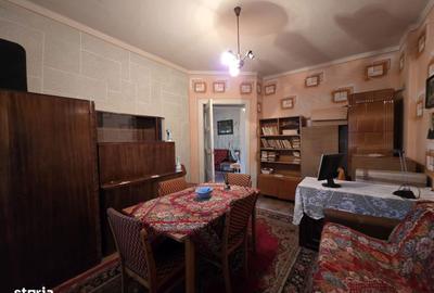 Casă cu 4 camere în Central - 2