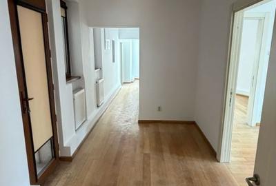 Apartament cu 6 camere semidecomandat în Cișmigiu - 7