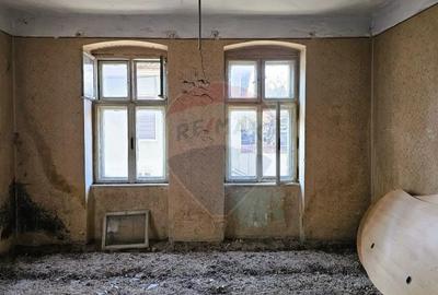 Casă cu 3 camere cu Canalizare în Central - 14