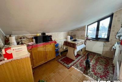 Casă cu 8 camere cu Garaj în Miroslava - 4