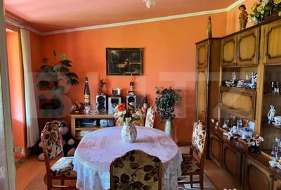 Casă cu 3 camere cu Teren 277 Mp în 7 Noiembrie - 2