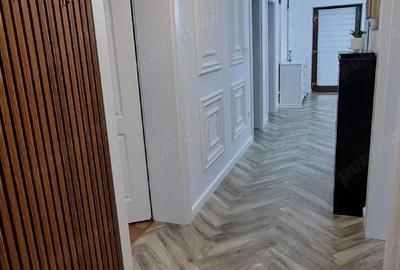 Casă cu Teren 871 Mp în Central - 3