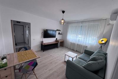 Apartament cu 3 camere semidecomandat în 1 Mai - 1
