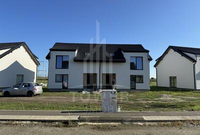 Casă Tip Duplex INDEPENDENTĂ ENERGETIC - Cartier NOU - 2