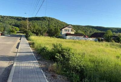 Teren de 1374 mp, în Central - 2