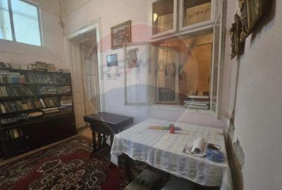 Casa de vanzare zona 0 - 15