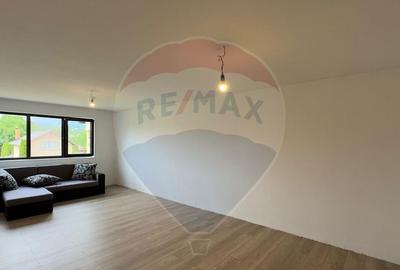 Casă cu 20 camere cu Teren 4563 Mp în Bughea de Sus - 2