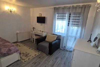 Casă individuală cu 4 camere cu Canalizare în Central - 9