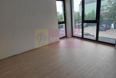 Casă cu 4 camere în 1 Decembrie - 7