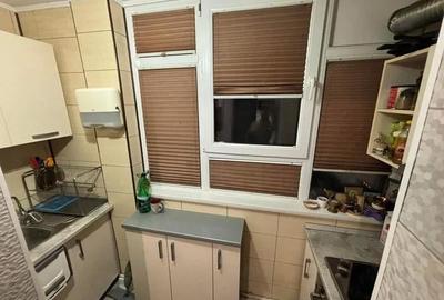 Apartament cu 4 camere decomandat în Basarabia