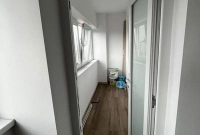 De vanzare apartament cu 2 camere etaj 4 ,zona Bulevard Mihai Viteazu . - 3