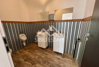 Spatiu Comercial Finisat 65 mp, curte proprie 78 mp, 2 parcari - 3