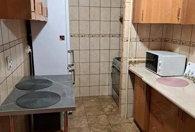Apartament cu 2 camere decomandat în Eroii Revoluției - 3