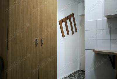 Inchiriez garsoniera la parter intr-un bloc din cartier Gruia - 4