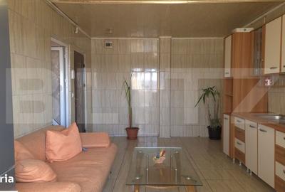 Apartament cu 3 camere decomandat în Micro 12 - 7