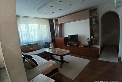 Apartament cu 4 camere semidecomandat în Dacia - 1