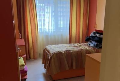 Apartament cu 4 camere decomandat, mobilat în Răcădău - 7