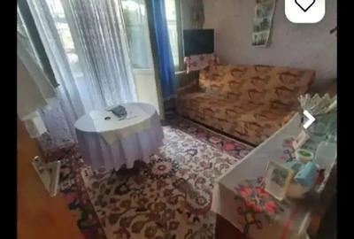 Apartament cu 3 camere decomandat în Curtea de Argeș