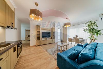 Apartament cu 3 camere semidecomandat, mobilat în UTA - 1