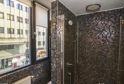 Apartament cu 5 camere semidecomandat în Calea Victoriei