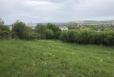 Teren de 3200 mp, în Central - 3