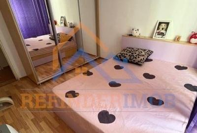 Vanzare apartament 3 camere, zona Margeanului, sector 5 - 3