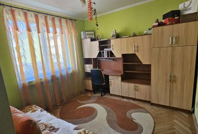 Apartament cu 3 camere decomandat în Ștrand - 5
