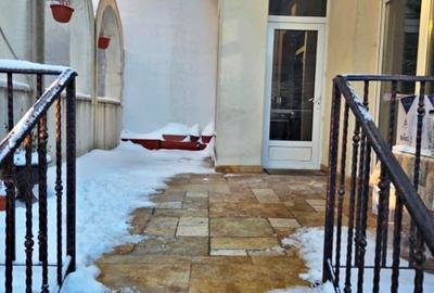 Reședință de excepție în centrul orașului, la câteva minute de mare - 13