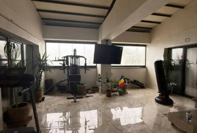 Apartament cu 4 camere decomandat în Central - 1