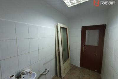 Spațiu comercial, de 42 mp, în P-ța Doina - 11