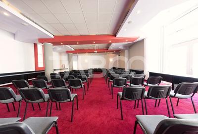 Hotel de 3* si 4* cu 64 de camere in Alba Iulia ultracentral - 5