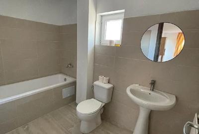 Apartament cu 2 camere semidecomandat în Micro 3 - 6