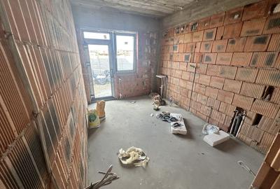 Casă cu 3 camere cu Canalizare în Central - 9