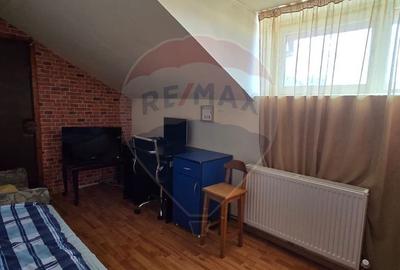 Casă cu 6 camere cu Teren 700 Mp în Central - 18