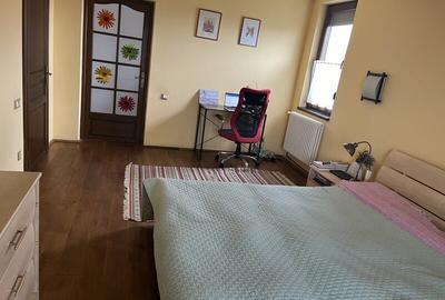 Vila 2007 caramida,D+P+Etaj mansardat,living 41mp,3 dormitoare,3 bai,teren 542mp - 8