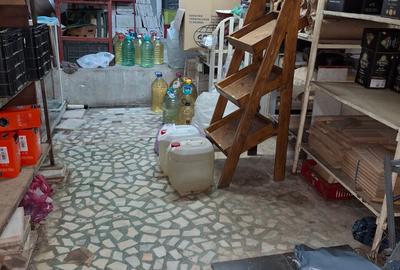 Spațiu industrial, în Titan - 11