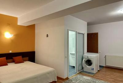 Garsonieră semidecomandată, mobilată în 1 Decembrie 1918