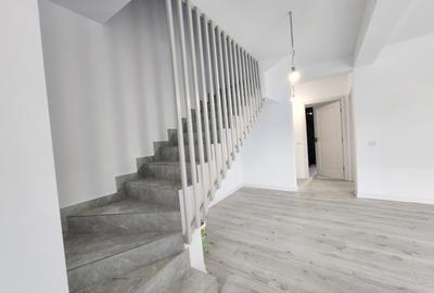 Duplex cu 4 camere cu Canalizare în Valea Adâncă - 1